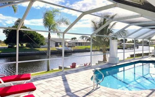 Caloosahatchee House | Experience Villa Rosa & Lucia: Oceanfront with Pool Access