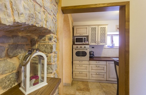 Orihi Villa | Villa Roy: Private Pool Retreat in Central Istria, 9.6/10