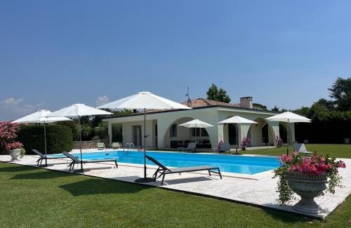 Bardolino Villa | Experience Villa Tosca: Oceanfront Bliss and Family-Friendly