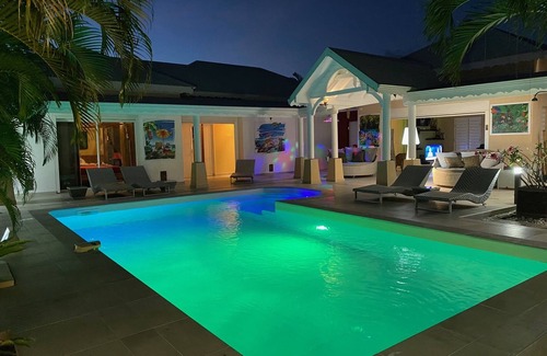 Saint-Francois Villa | Experience Villa Uhaïna: Zen Oasis with Ocean Views