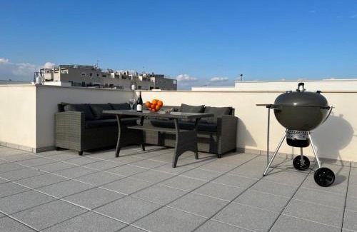 Daya Nueva Villa | Contemporary Villa with Rooftop Pool and Ocean Views