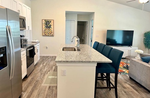 Diplomat House | New Haven with Heated Pool & Pier on Wide Canal for Families
