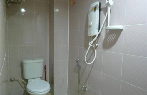 Nilai Hotel | Budget-Friendly Stay at New Wave Hotel Nilai 1 with Breakfast
