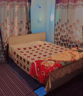 Srinagar Apartment | Discover New Way Paying Home Stay: Pet & Child Friendly