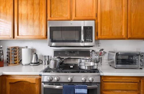 Santa Rosa House | Discover Wine Country: Spacious 4BR with Premier Amenities