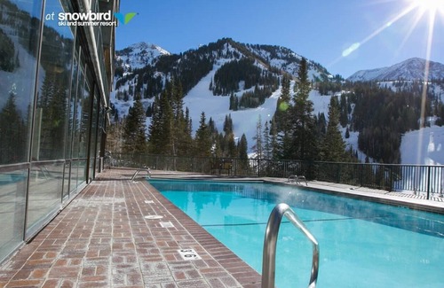 Salt Lake Mountain Resorts Cabin | Celebrate New Year's at Iron Blosam Lodge, Snowbird