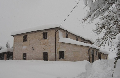 Cagli House | Celebrate New Year's Eve in Acqualagna's Holiday Home