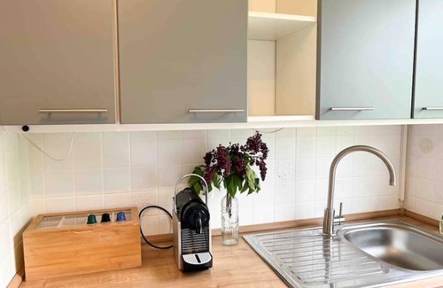 Vorderer Westen Apartment | Central New York-Style Retreat Near Wilhelmshöhe Station