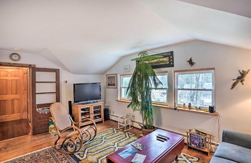 Saugerties Apartment | Cozy New York Vacation Rental with Smart TVs & Family-Friendly