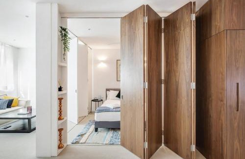 Alexandria Apartment | Modern Passive House: New York Warehouse Style Retreat
