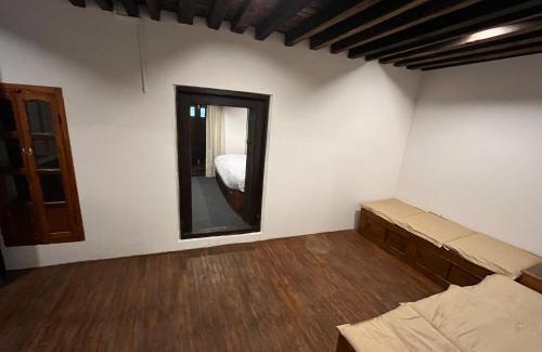 Thamel House | Pet-Friendly Comfort at NEWA:INN with Morning Breakfast