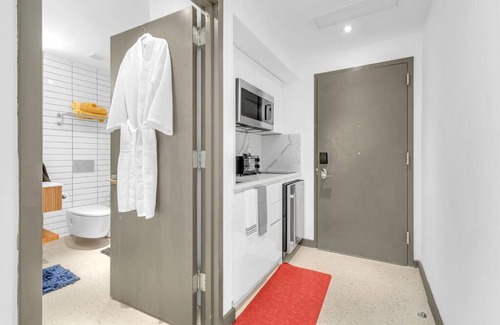 Downtown Newark Apartment | Newark Artist Getaway: Ideal for Families & Pets, 10/10 Rated
