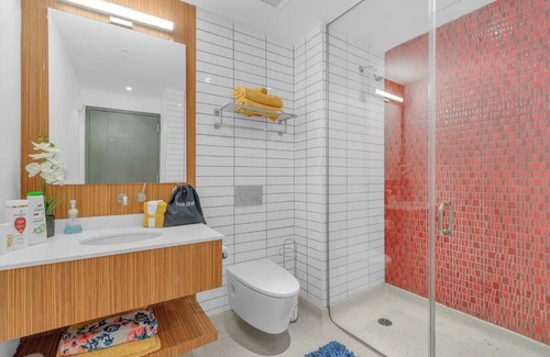 Downtown Newark Apartment | Newark Artist Getaway: Ideal for Families & Pets, 10/10 Rated