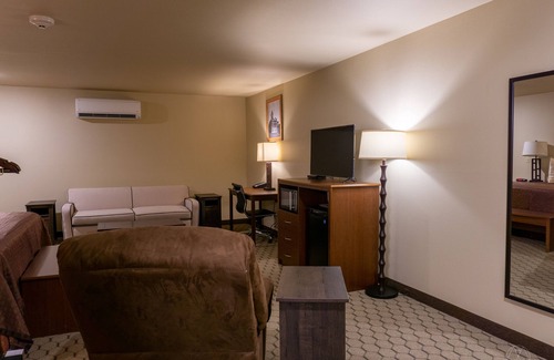 Newcastle Hotel | Guest Favorite: Newcastle Lodge with Pool & Dining Options