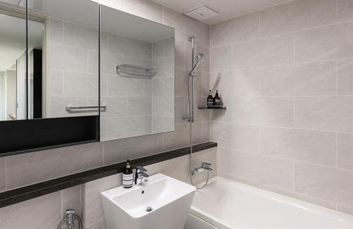 Busan Hotel | Oceanfront NewCZ Osiria Residence - Rated 9.3/10 by Guests