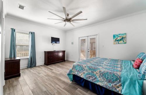 Dauphin Island House | Newer Large Beachside 6 Bedroom House 3000 Sq Ft Sleeps 22
