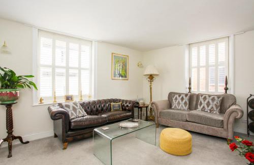 Sandwich House | Discover Newgate House in Sandwich - Guest Rated 9.5/10