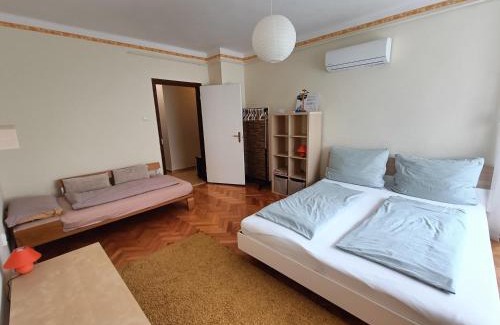 Sarvar Apartment | Family-Friendly Getaway at NewIsland Apartman - 9.3/10 Rated