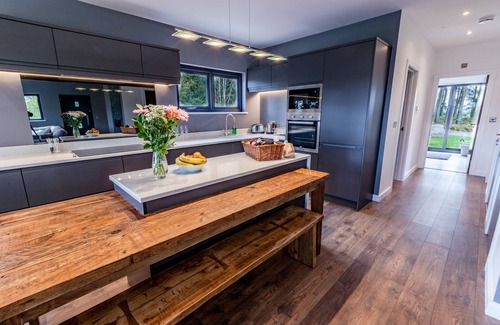 Consett Cabin | Newlands Lodges: Guest Rated 10/10 with Spa & Breakfast