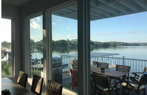 Sunrise Beach Village House | Newly Built Waterfront Retreat for Families to Enjoy