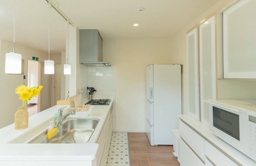 Kishiwada House | Modern 4LDK Retreat for Families Near Costco in Kishiwada
