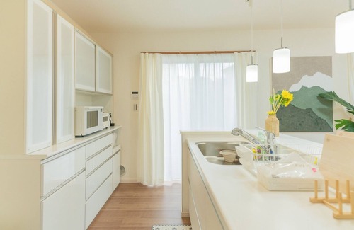 Kishiwada House | Modern 4LDK Retreat for Families Near Costco in Kishiwada