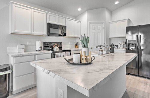 Caldwell House | Newly Built Caldwell Home with Yard, Near Downtown & Pet Friendly