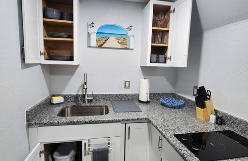 Nokomis Apartment | Charming New Studio 7 Minutes from Nokomis Beach
