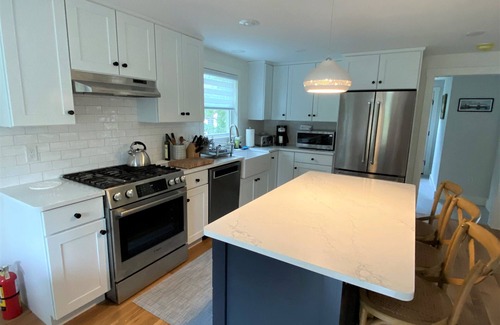 Vineyard Haven House | Cozy Ocean View Retreat: Steps from Beach and Ferry