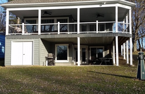 Rushford Lake House | Beautiful Lakefront Cottage on Rushford Lake - Guest Rated 9.8