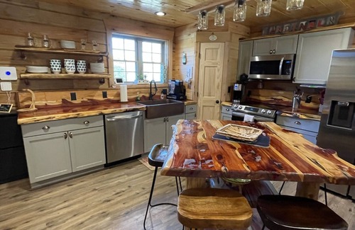 Cuba Cabin | Relax in a New LOG Cabin: Golf, Hike & Lakeside Fun!