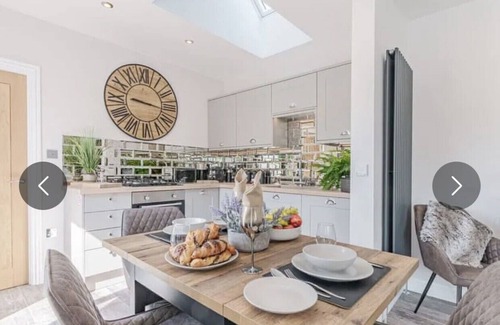 Isle of Thanet House | Newly Built Ground Floor Getaway with Oceanfront Views