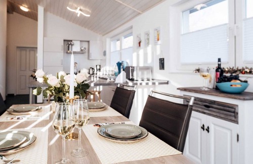 Nordhorn House | Cozy Retreat with Fireplace, Sauna & Whirlpool - Guest Rated 9.8