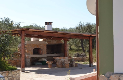 Alghero House | Tranquil Oceanfront Villa Surrounded by Nature's Beauty