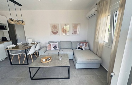 Porto Rafti House | Newly-built Villa, ideally located near the Sea and the Airport!