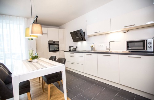 Fischbach Apartment | Modern Studio Apartment "Höchsten" with Pool & Kitchen