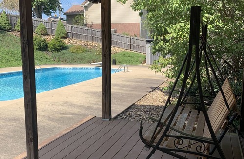Tri-Cities Cottage | Newly Finished Pool House Cottage in Central Tricities