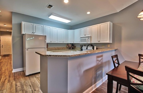 Carolina Forest Condo | Beautiful 2 BR Condo Near Beaches with Golf Course Access