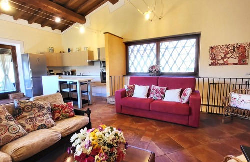 Castelnuovo di Garfagnana Villa | Stunning Barn Retreat with Private Pool and Scenic Views
