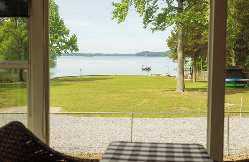 Cedar Bluff Cabin | Idyllic Retreat on Weiss Lake with Private Dock & Pool