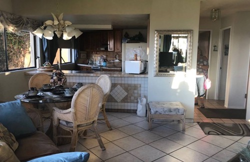 Centro Playas Condo | Oceana Condo: Prime Location with Ocean Views in Rosarito