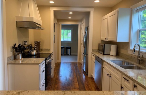 Sequim House | Elegant Waterfront Retreat: Guest Rated 10/10 with Spa