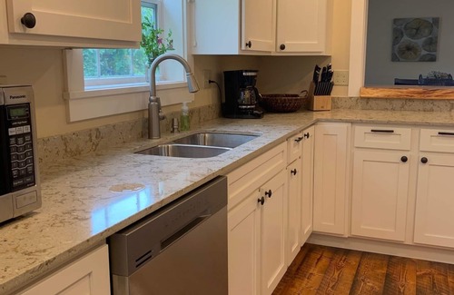 Sequim House | Elegant Waterfront Retreat: Guest Rated 10/10 with Spa