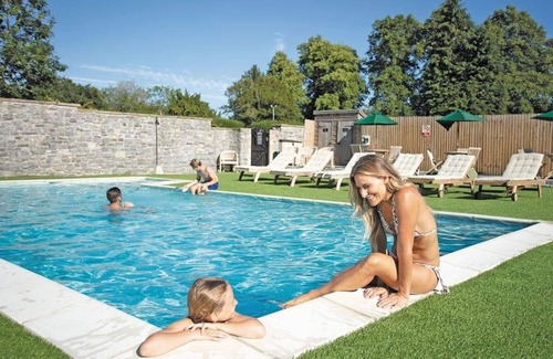Gisburn Ski Chalet | Refurbished Retreat with Pool, Spa, and Family-Friendly Amenities