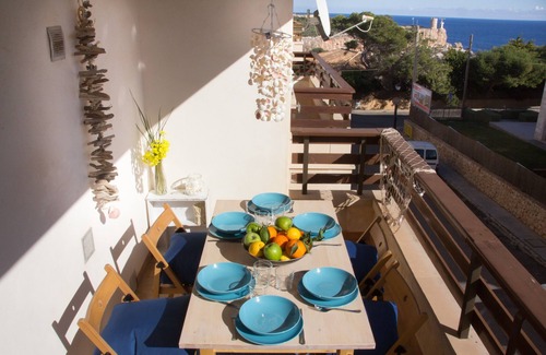 Cala Figuera Apartment | Refreshed Apartment by the Mediterranean's Cala Figuera Port