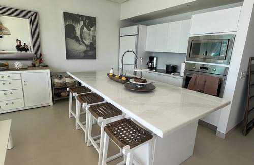North Hotel Zone Condo | Modern Oceanfront High-Rise Condo with Amazing Views & Pool
