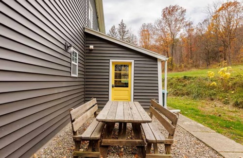 Hammondsport House | Newly remodeled 1920s farmhouse in the heart of the Finger Lakes