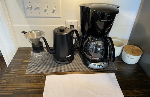 St. Louis House | Beautiful 3 Bedroom Retreat with Ocean Views & Parking