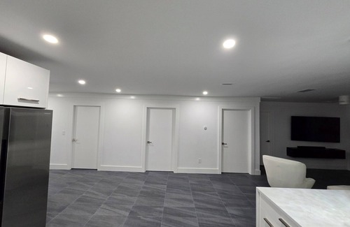 Naples Park House | Newly remodeled 3 bedroom 3 full bathroom home in Naples Park. 565onetenth.com
