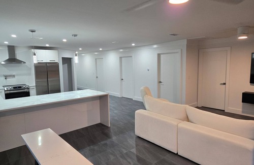 Naples Park House | Newly remodeled 3 bedroom 3 full bathroom home in Naples Park. 565onetenth.com